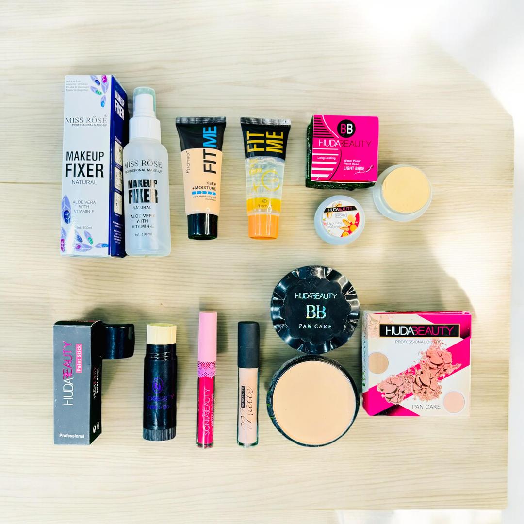 8 In 1 Make Up Set